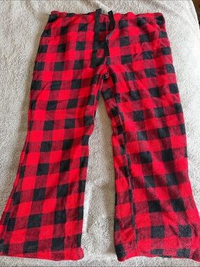 Women’s Red and Black Buffalo Plaid Pajama Pants